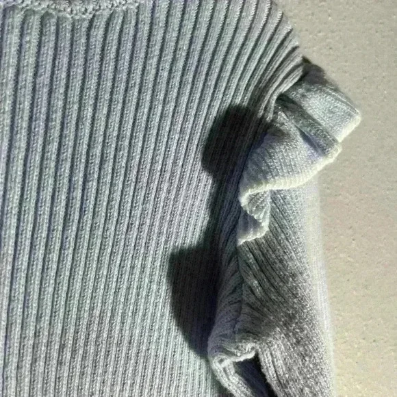 Janie and Jack Girls light blue Sweater - size 5 - Picture 2 of 4